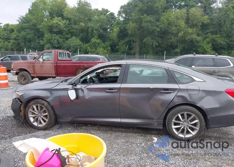 2021 Honda Accord Lx z USA, uszkodzony, nr VIN 1HGCV1F1XMA037353